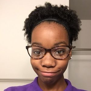 Meet your Posher, Alivia